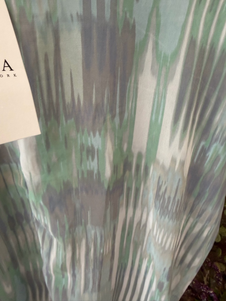 Nwt Zoa New York Vneck Tunic Blouse Roll Up Sleeve Artsy Green M